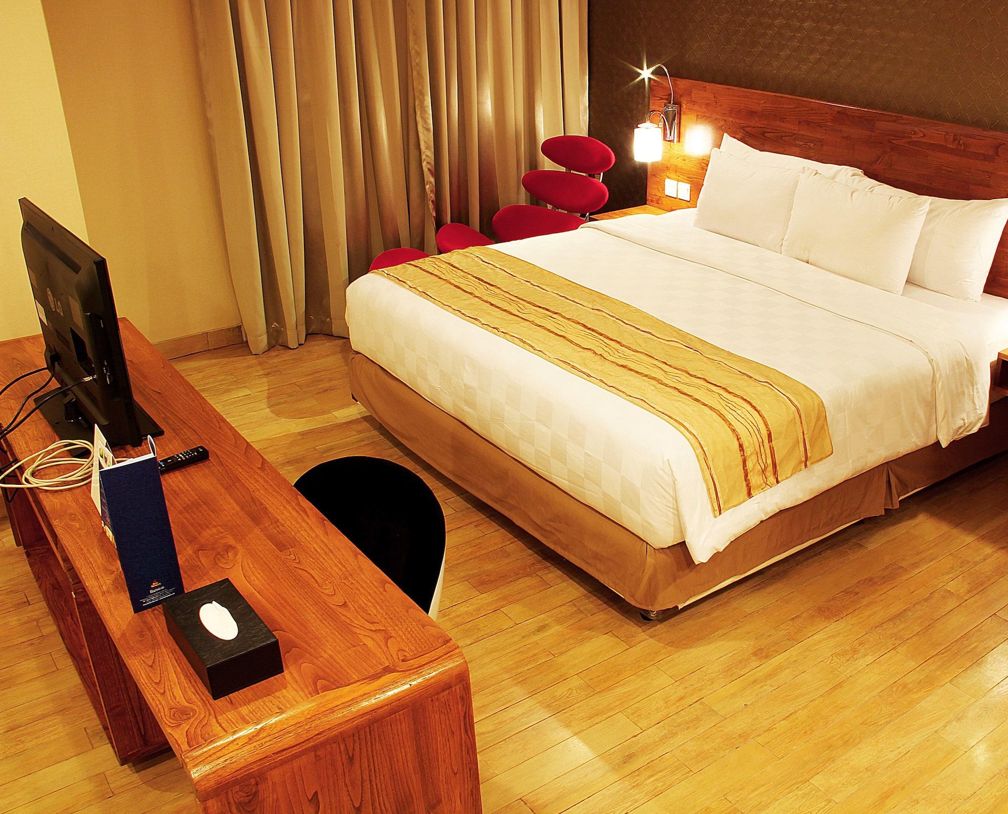 Hariston Hotel & Suites, Pluit - Jakarta Exteriör bild