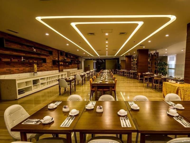 Hariston Hotel & Suites, Pluit - Jakarta Exteriör bild