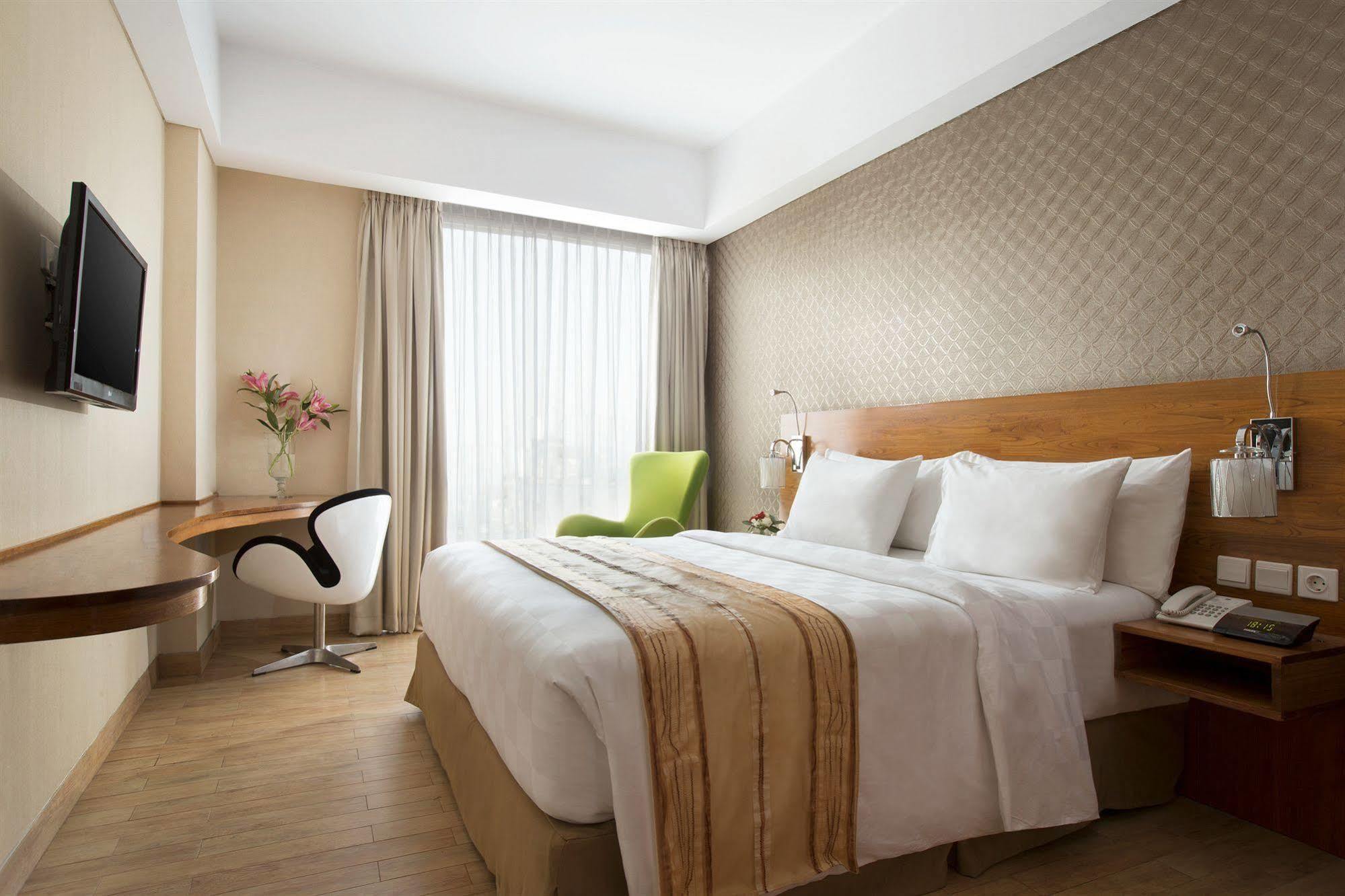 Hariston Hotel & Suites, Pluit - Jakarta Exteriör bild
