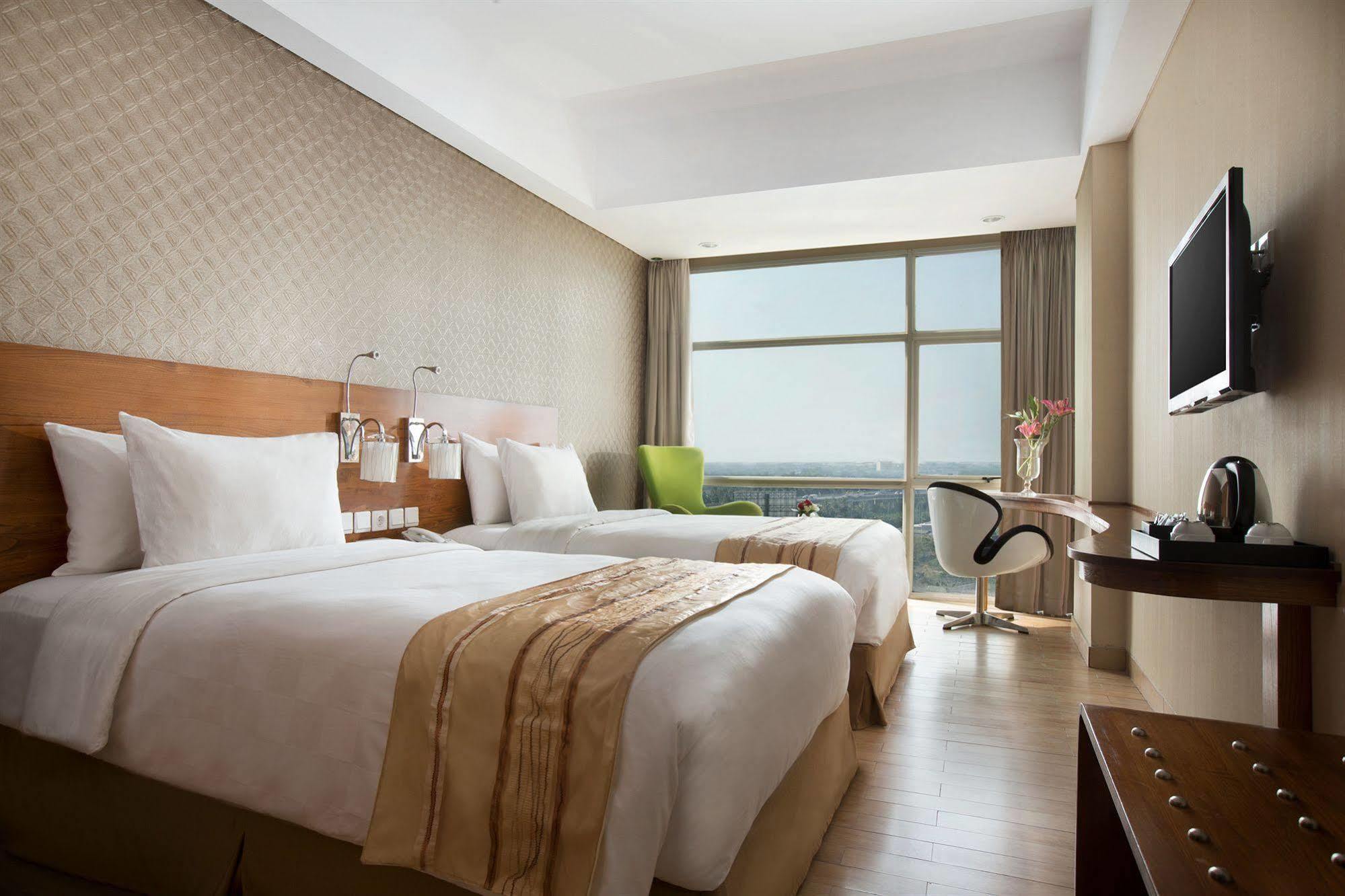 Hariston Hotel & Suites, Pluit - Jakarta Exteriör bild