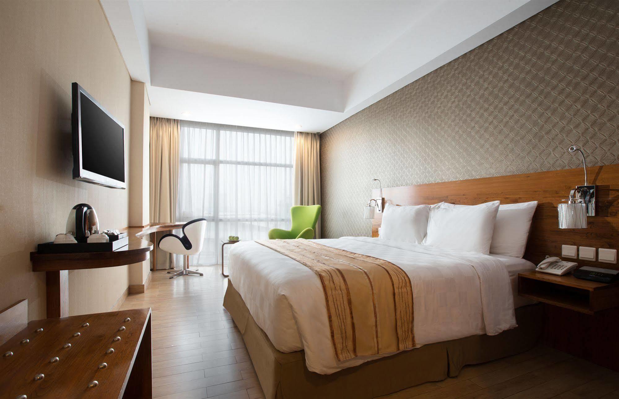 Hariston Hotel & Suites, Pluit - Jakarta Exteriör bild